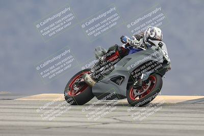 media/Sep-21-2025-Race Pace (Sun) [[98bf33ef95]]/Verified/8-Turn 9 (1135am)/